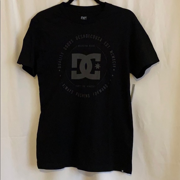 DC Graphic Short Sleeve Tee - Picture 1 of 3